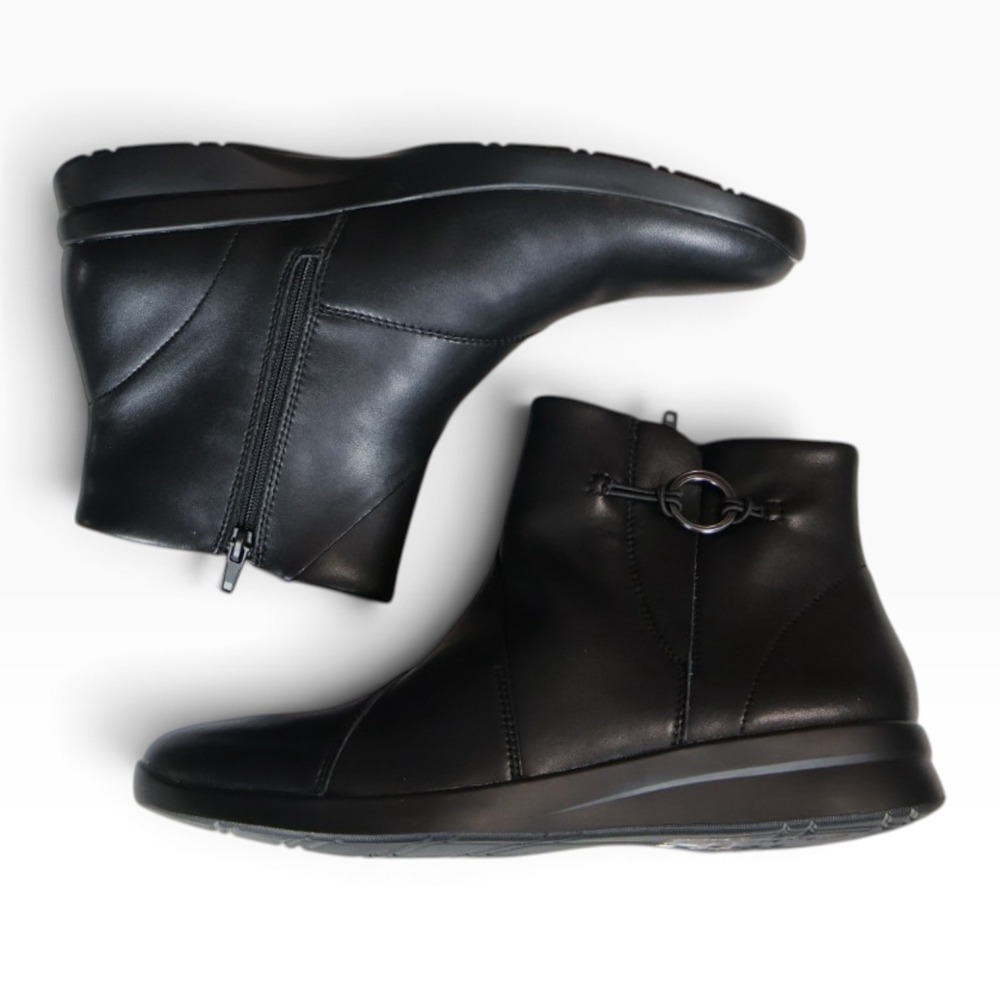 Black Leather Ankle Boots Slip On Side Zip Clarks Ellowyn Deva Wedge Comfort 12M - Picture 5 of 7